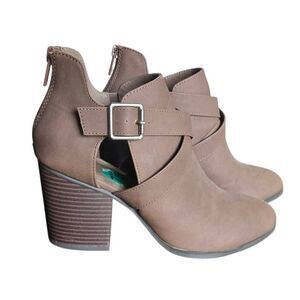 My Delicious Brand Ankle Booties Strappy Womens SZ 7.5 Heel 3 inch
